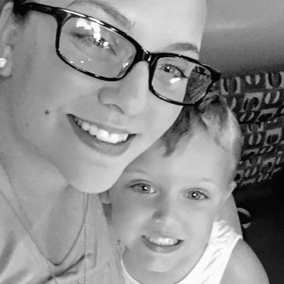 Meet your Posher, Amber - Picture 1 of 1